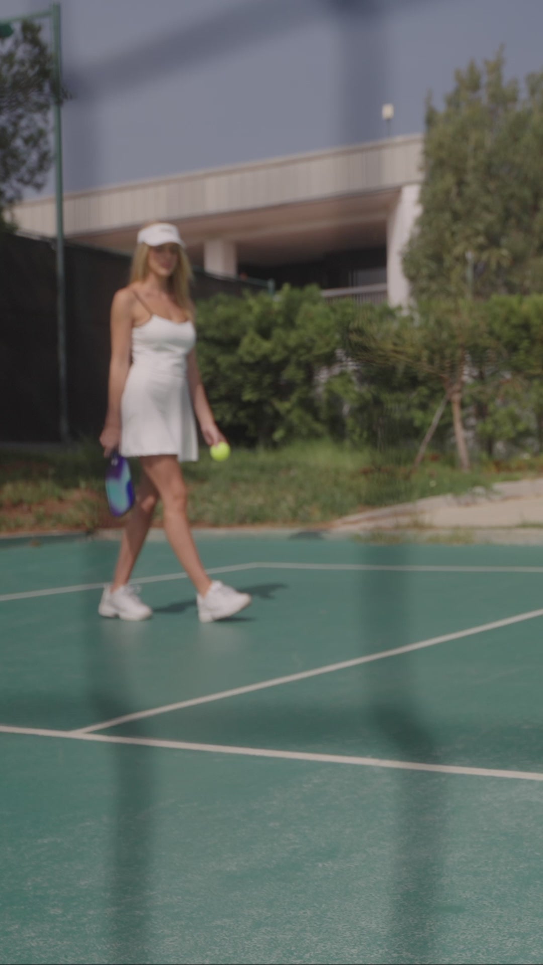 vespr_active_contrast_tennis_dress_video
