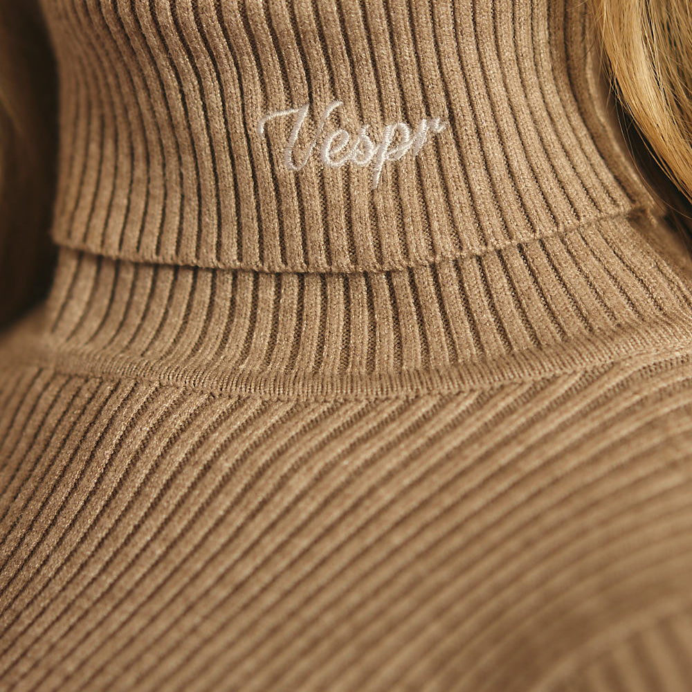 
                      
                        Ribbed Turtleneck Sweater - Golf Base Layer for Fall/Winter
                      
                    